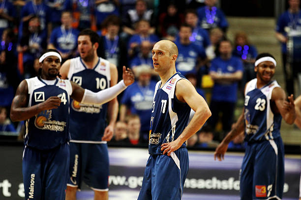 中有28轮 中有28轮